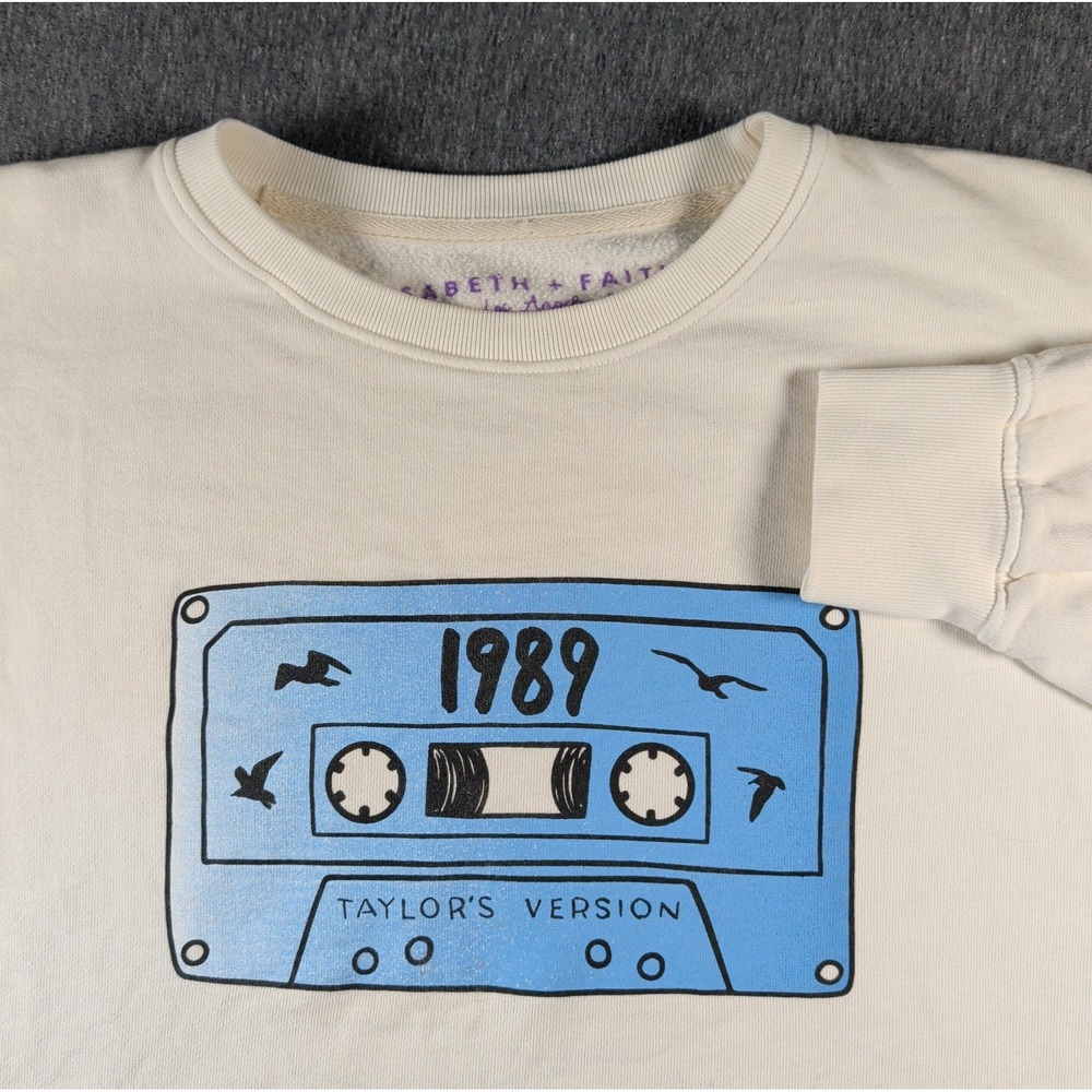 Elisabeth Faith Taylor Swift Inspired Graphic Sweatshirt Cassette 1989 White Med
